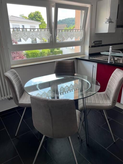 זינסהיים Maisonette Apartment Family & Business Naehe Heidelberg I Kueche I 6 Schlafplaetze מראה חיצוני תמונה