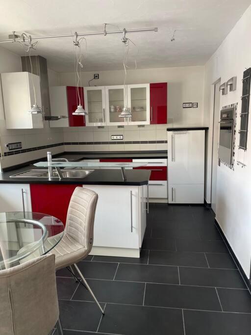 זינסהיים Maisonette Apartment Family & Business Naehe Heidelberg I Kueche I 6 Schlafplaetze מראה חיצוני תמונה